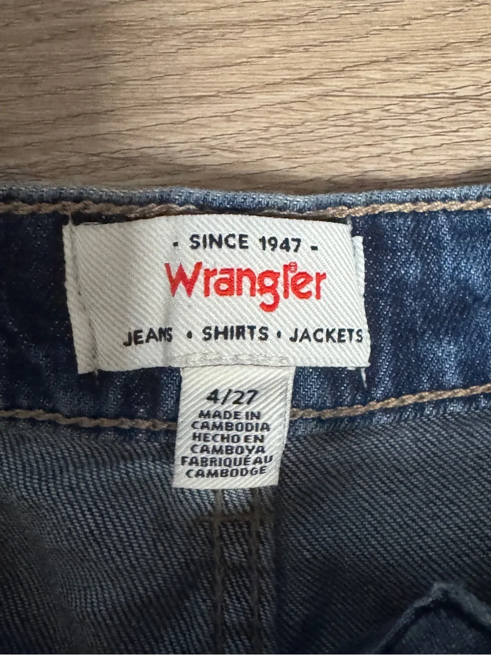 4/27 Wrangler Women's High Rise Denim Shorts Cotton Blue Jorts Rolled